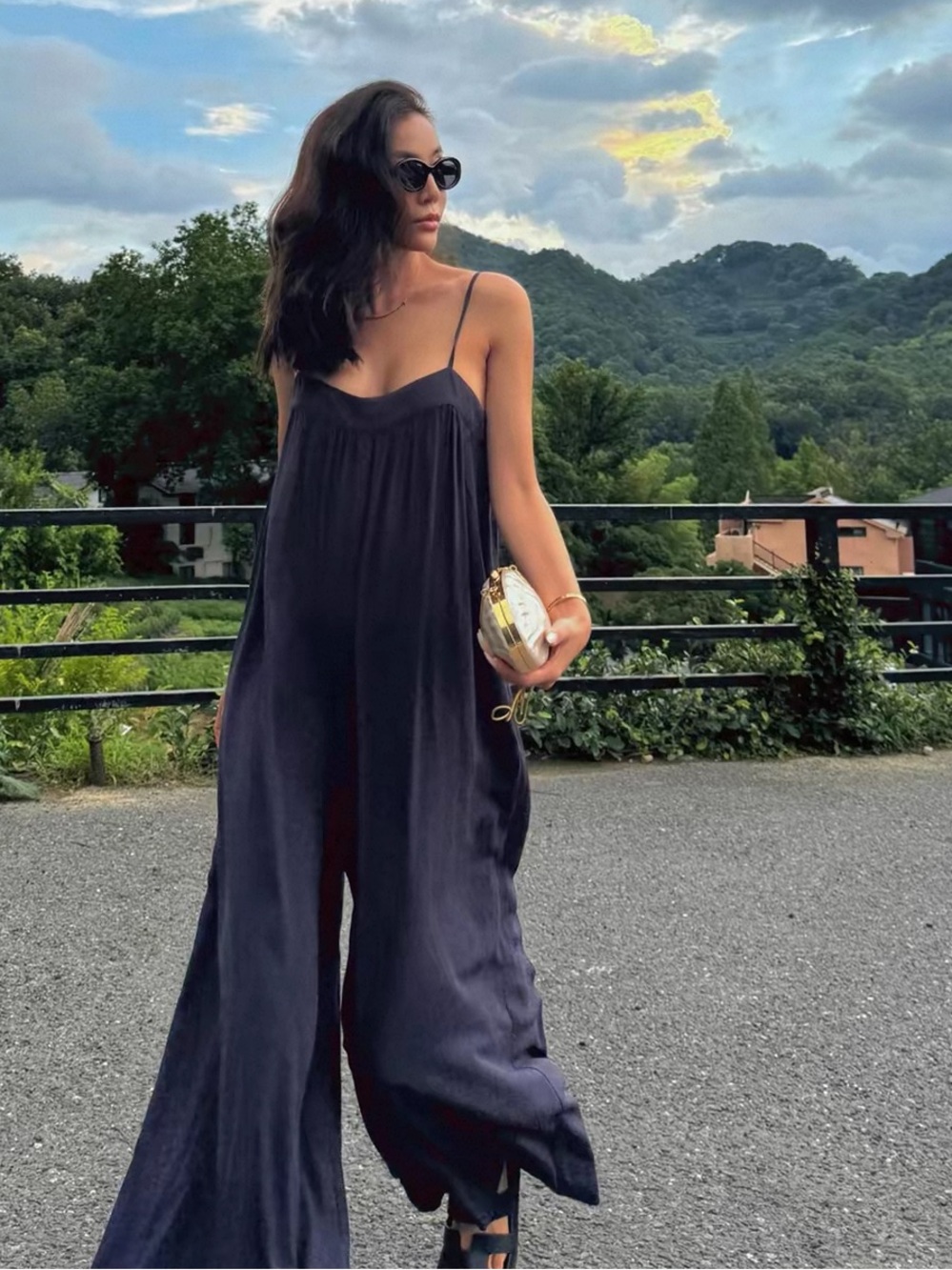Flowing Wide-Leg Spaghetti-Strap Jumpsuit in Navy Color